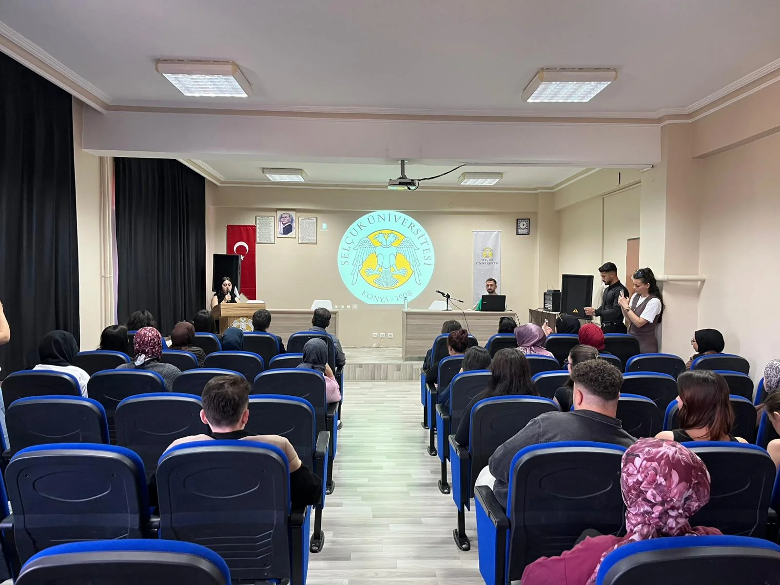 Akran Zorbalığı Konferansı